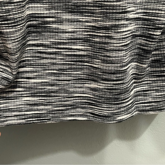 Loft Outlet Size Medium ribbed mock wrap V-Beck top, in great condition - Picture 7 of 16